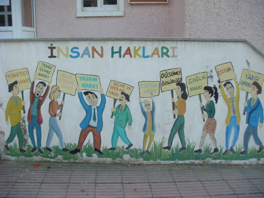 Mdozturk, Public domain, via Wikimedia Commons: https://commons.wikimedia.org/wiki/File:Human_Rights_Mural.JPG