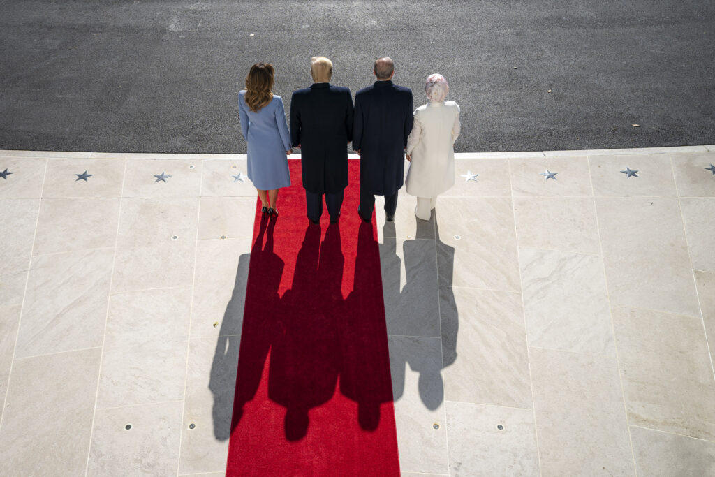 The White House from Washington, DC, Public domain, via Wikimedia Commons